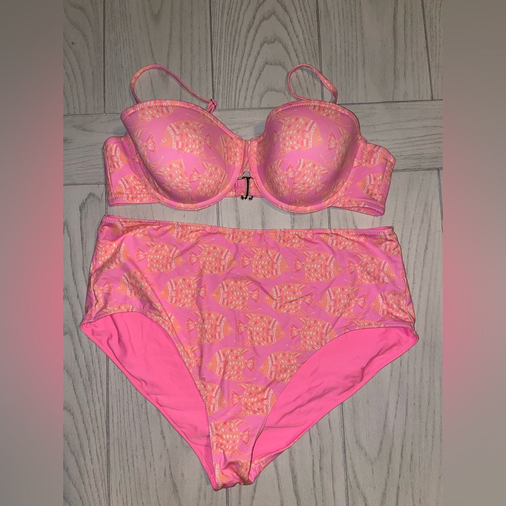 Vineyard Vines Pink & Coral High-Rise Bikini Set with Fish Print - Picture 3 of 7